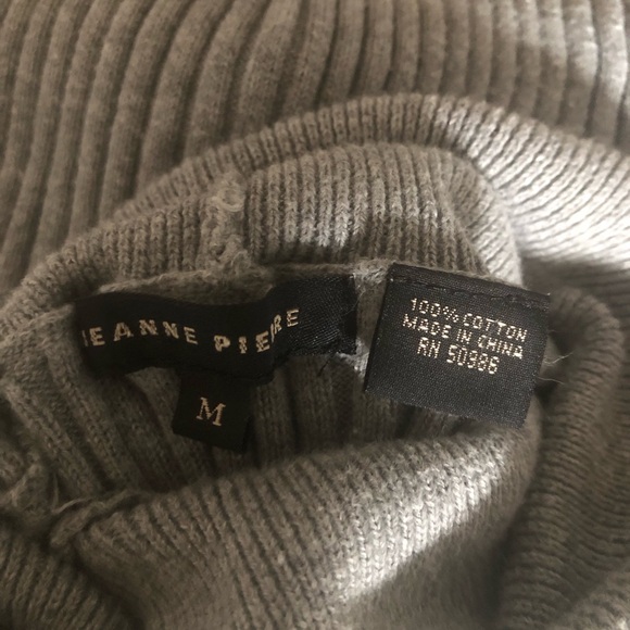 Jeanne Pierre turtle neck cotton grey sweater- medium - Picture 4 of 5